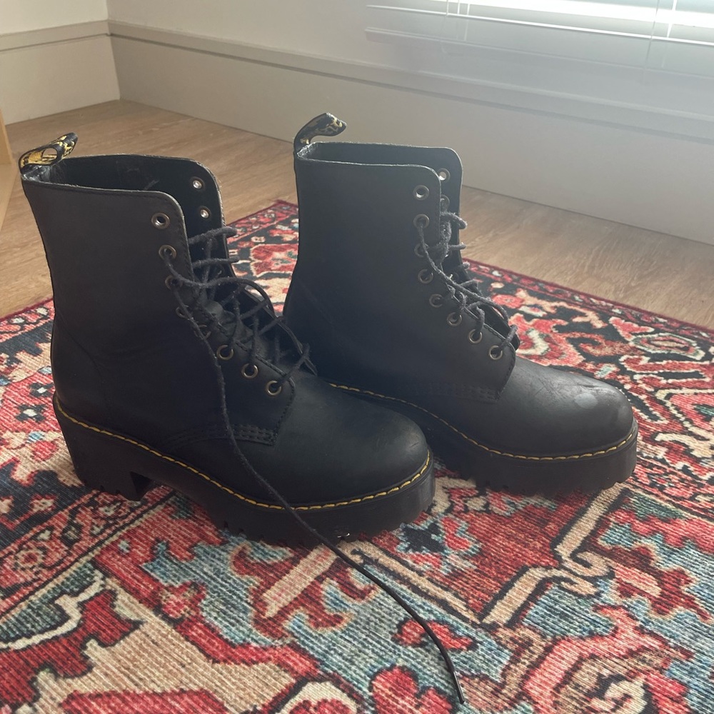 Dr Martens/Doc Martens Shriver Leather heeled boot